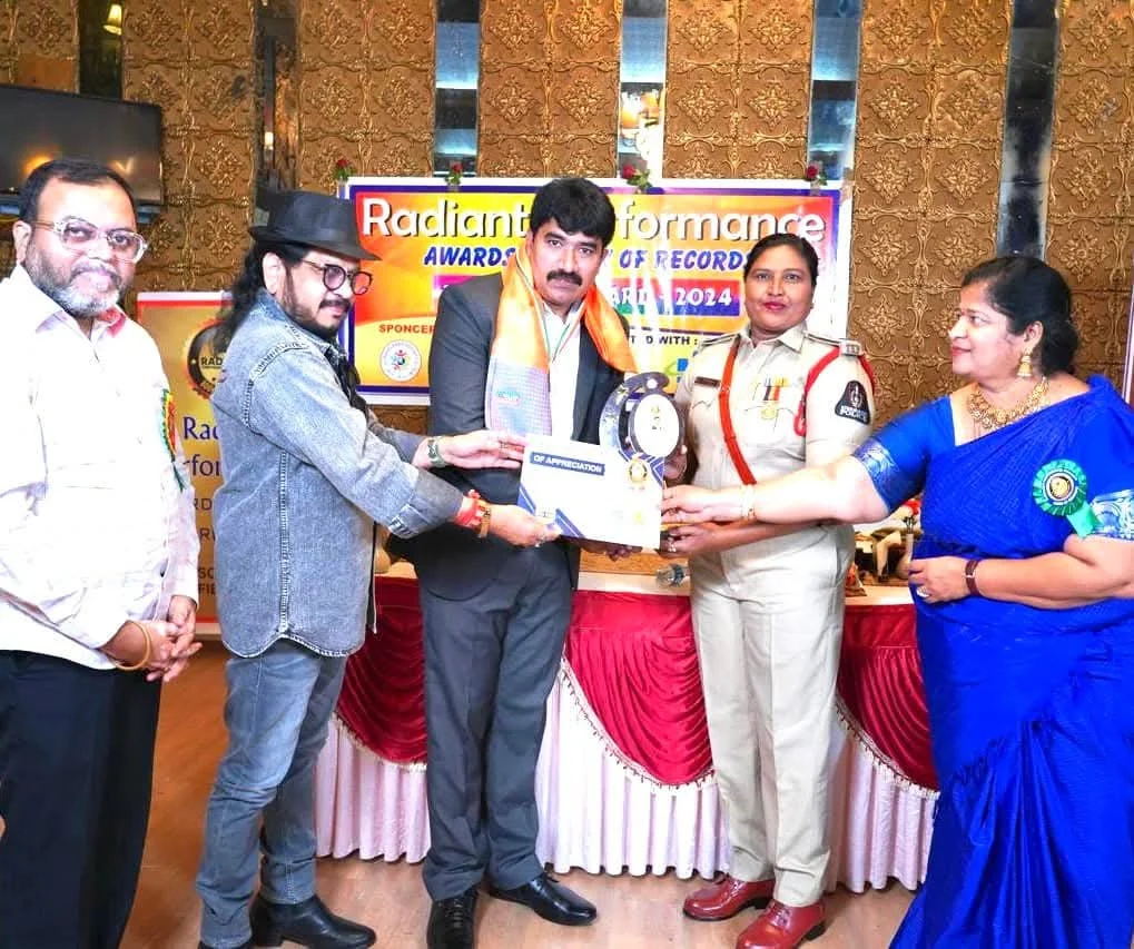 State Excellence Award presentation at Radiant Performance Awards